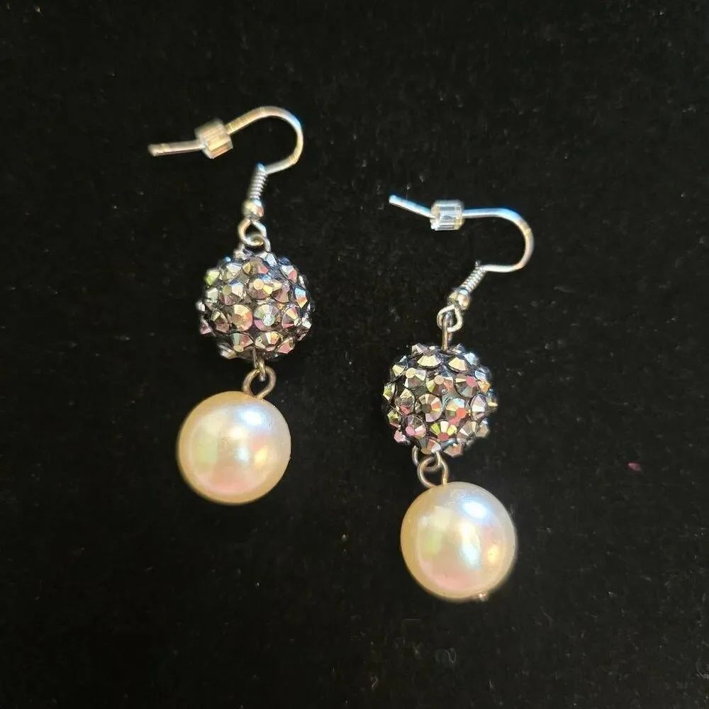 NEW Pearl & Rhinestone Drop Earrings